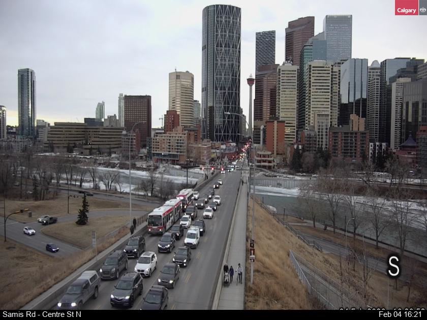 Samis Road / Centre Street North