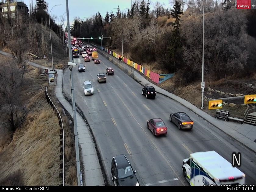 Samis Road / Centre Street North