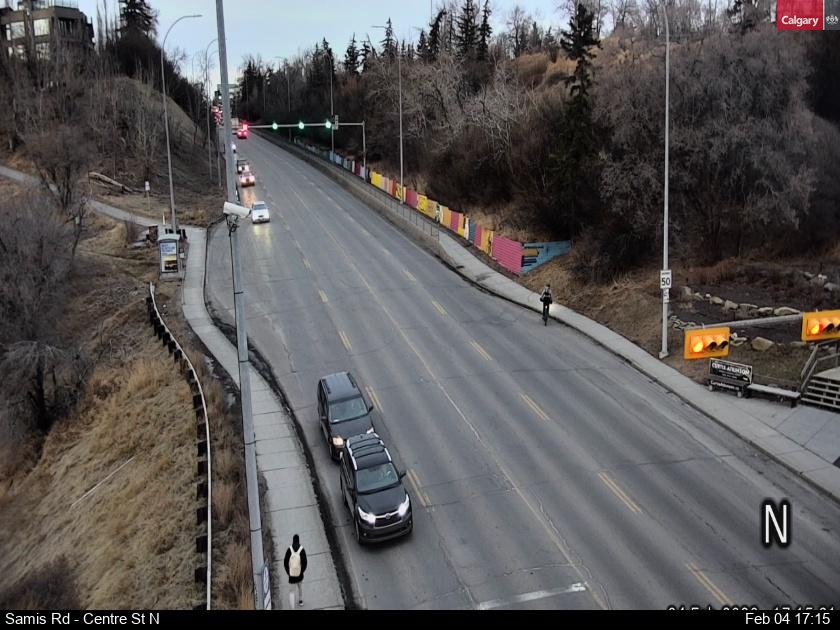 Samis Road / Centre Street North