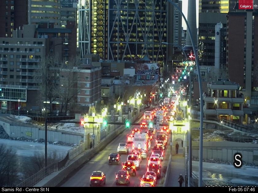 Samis Road / Centre Street North