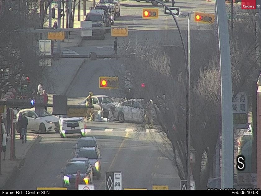 Samis Road / Centre Street North