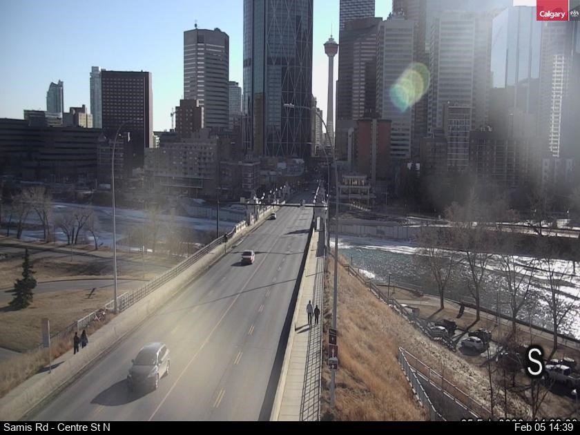 Samis Road / Centre Street North