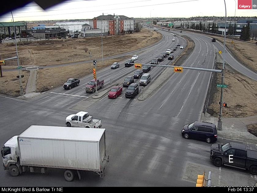 McKnight Boulevard / Barlow Trail NE