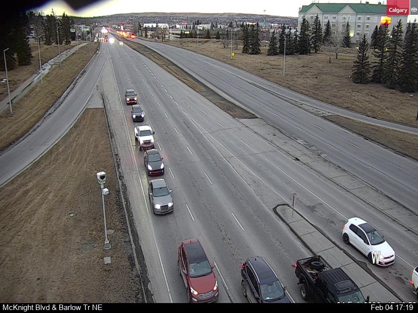 McKnight Boulevard / Barlow Trail NE