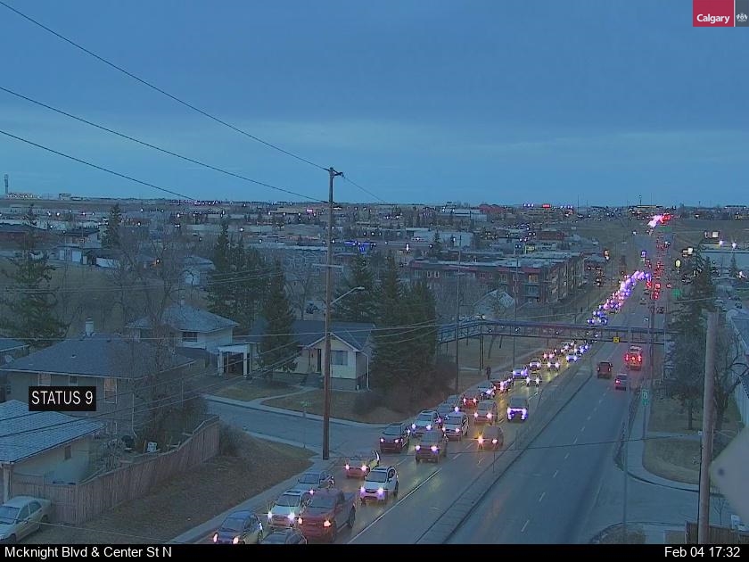 McKnight Blvd / Centre St N